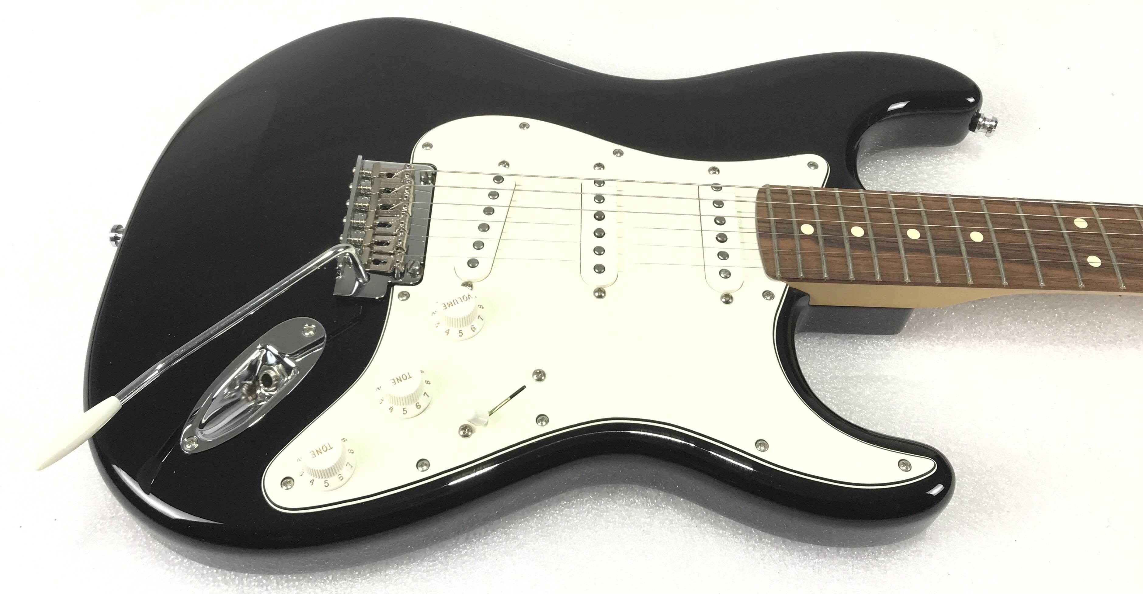 Chitarra Elettrica Fender Player Series Strat PF BLK