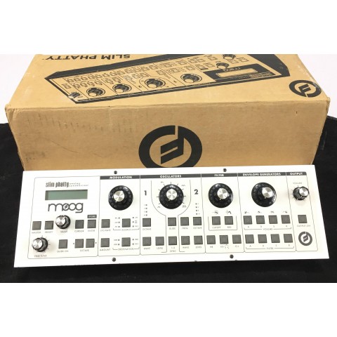 Moog Slim Phatty White