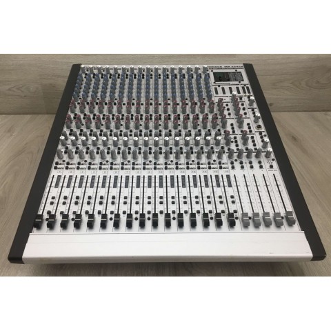 Behringer Eurorack MX3242X Mixer in line