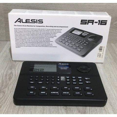 Alesis SR16 Drum Machine