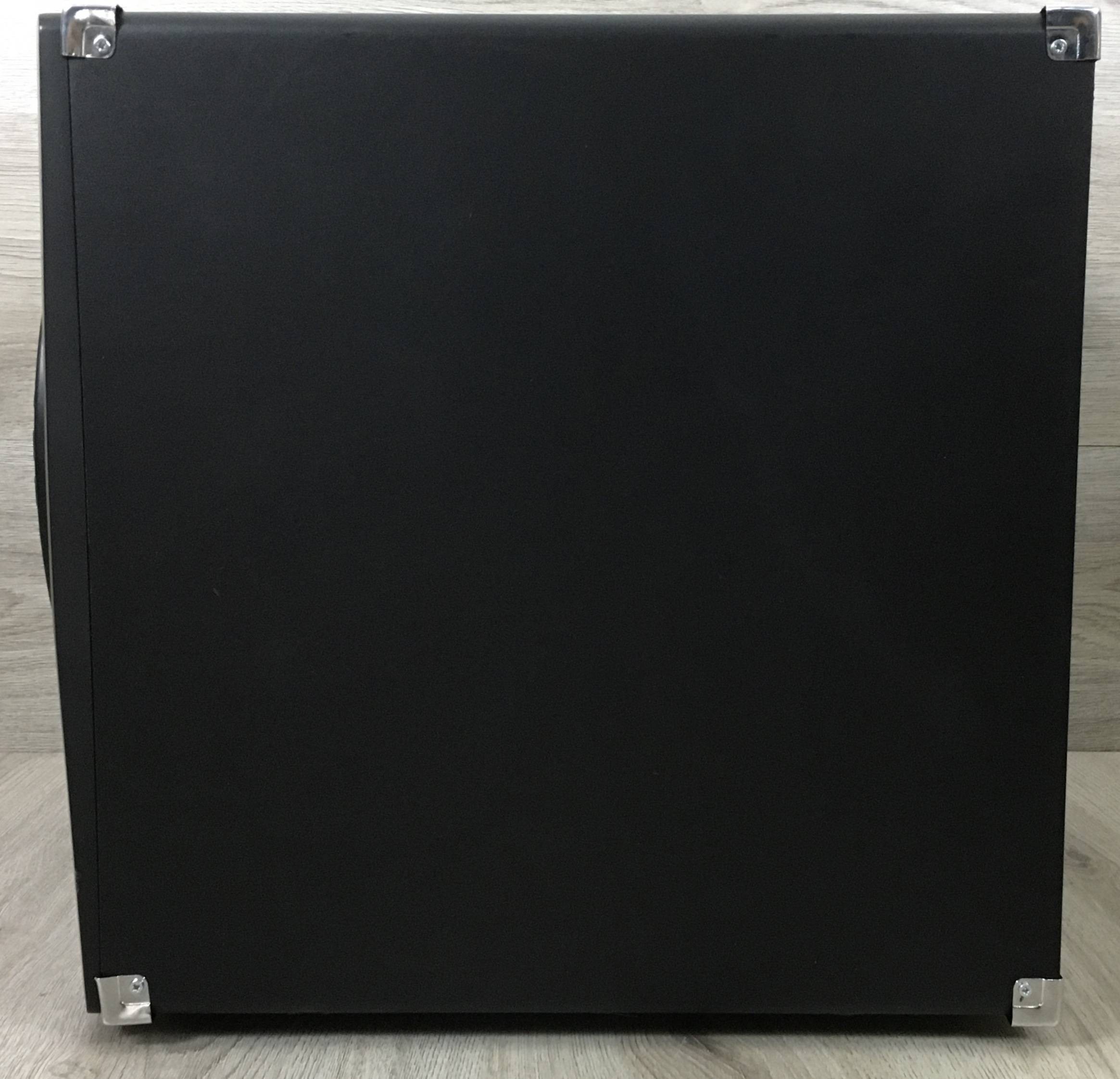 Eikon EK10SW subwoofer da studio