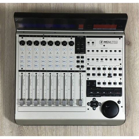 Mackie MCU Control Universal Pro