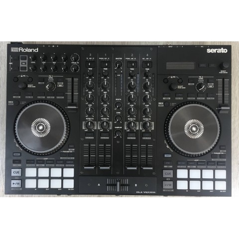 Roland DJ-707M