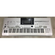 Yamaha Tyros 4