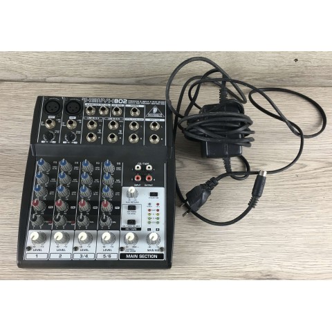 Behringer Xenyx 802