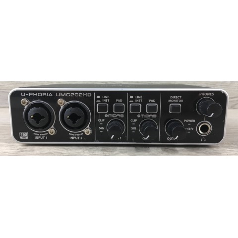 Behringer U-Phoria UMC202HD