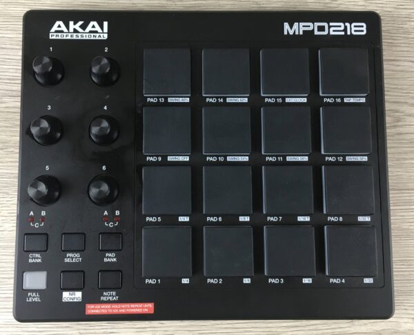 Akai Mpd 218