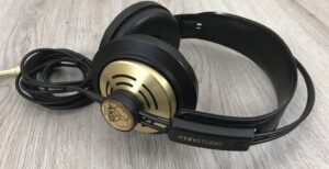 Akg K121 Studio