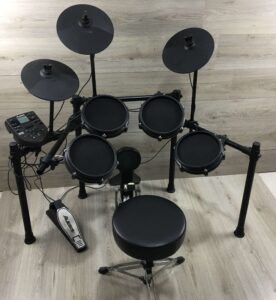 Alesis Nitro Mesh Kit con sgabello