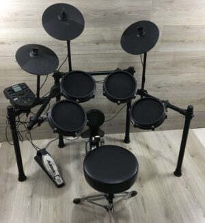Alesis Nitro Mesh Kit con sgabello