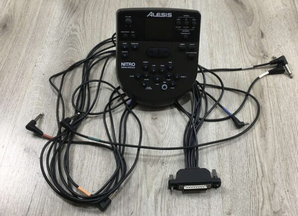 Alesis Nitro Mesh Kit con sgabello