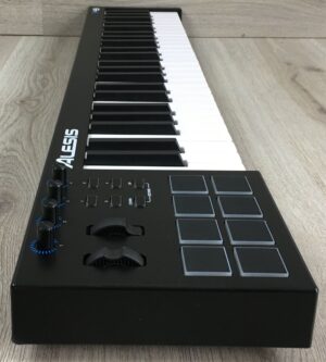 Alesis V49