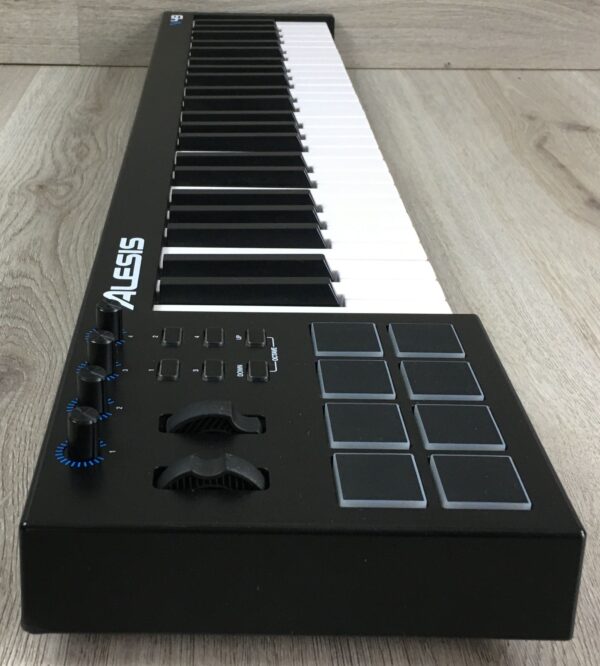 Alesis V49