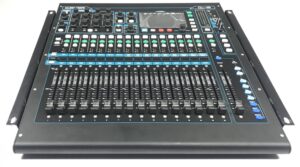 Allen & Heath QU-16
