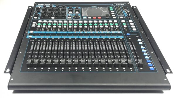 Allen & Heath QU-16