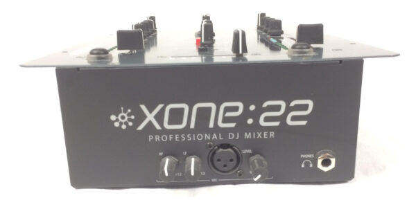 Allen & Heath Xone 22