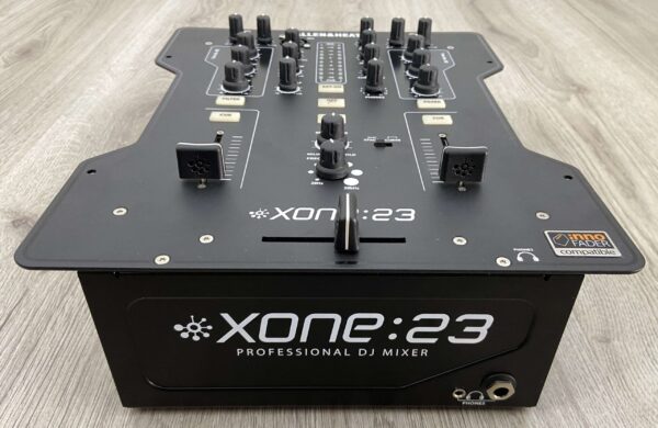 Allen & Heath Xone 23
