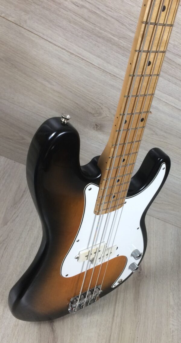 Arrow Jazz Bass