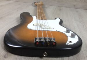 Arrow Jazz Bass