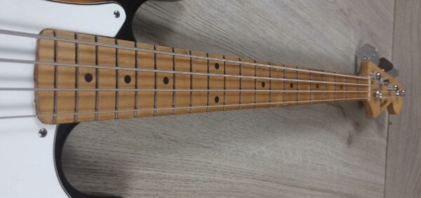 Arrow Jazz Bass