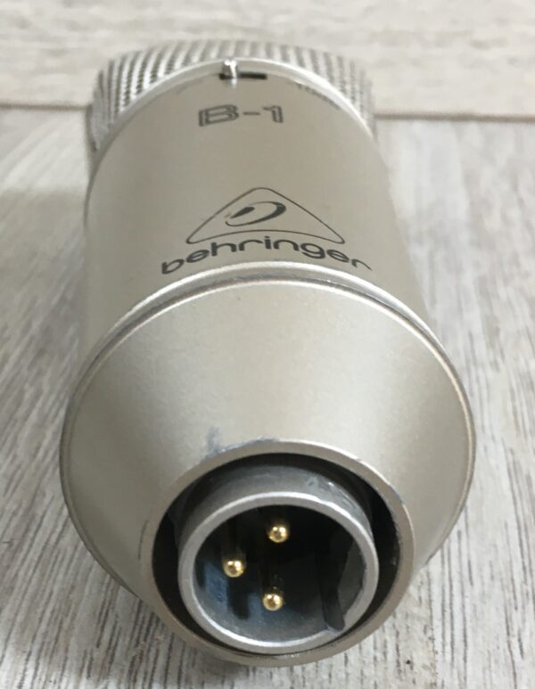 Behringer B-1
