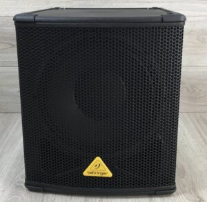 Behringer B1200D