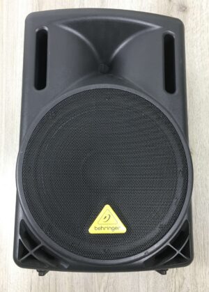 Behringer B212D