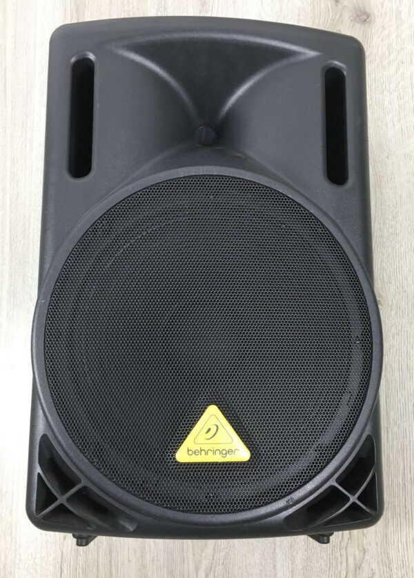 Behringer B212D