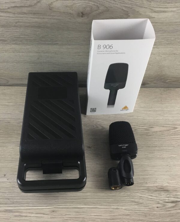 Behringer B906