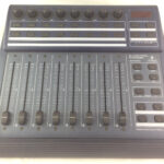 Behringer BCF2000