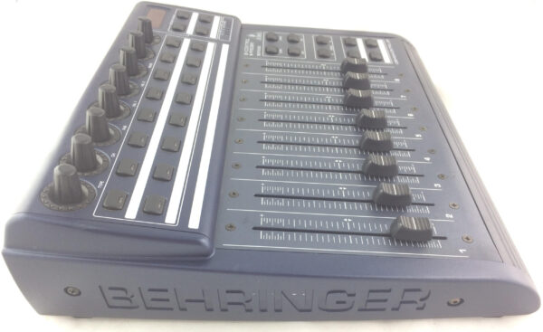 Behringer BCF2000