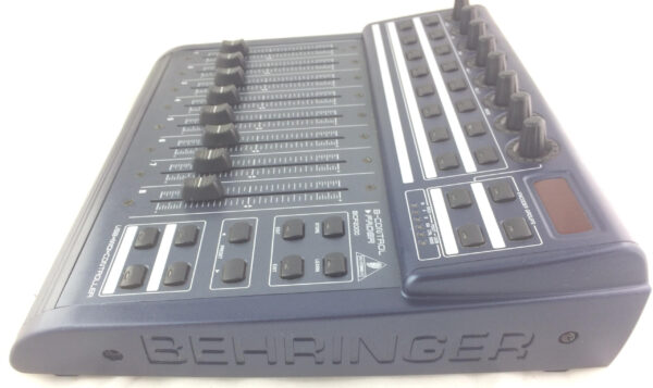 Behringer BCF2000