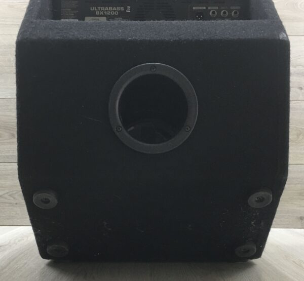 Behringer BX1200