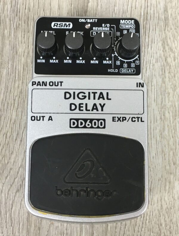 Behringer DD600 digital delay