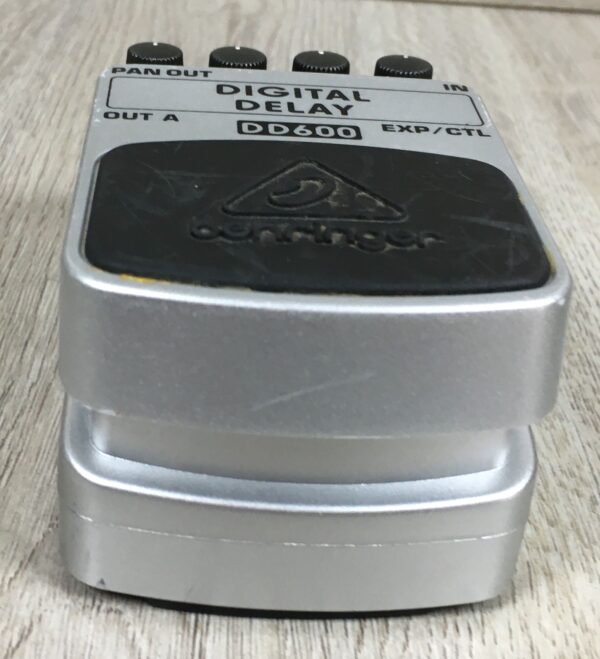 Behringer DD600 digital delay