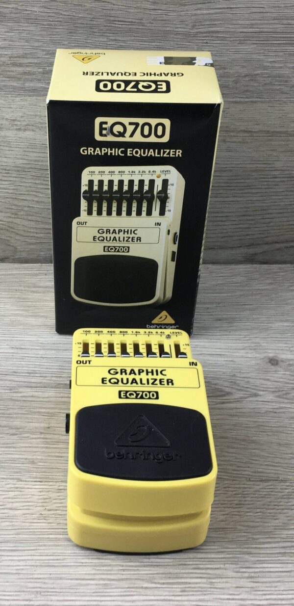 Behringer EQ700 Graphic Equalizer