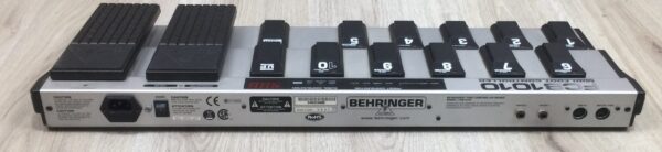Behringer FCB-1010