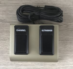 Behringer FS112B