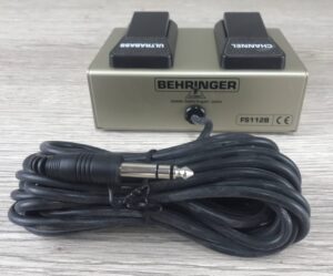 Behringer FS112B