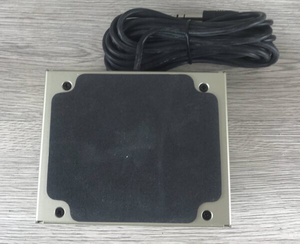 Behringer FS112B