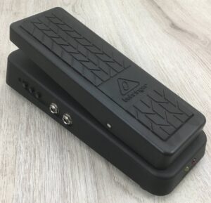 Behringer HELL BABE HB01