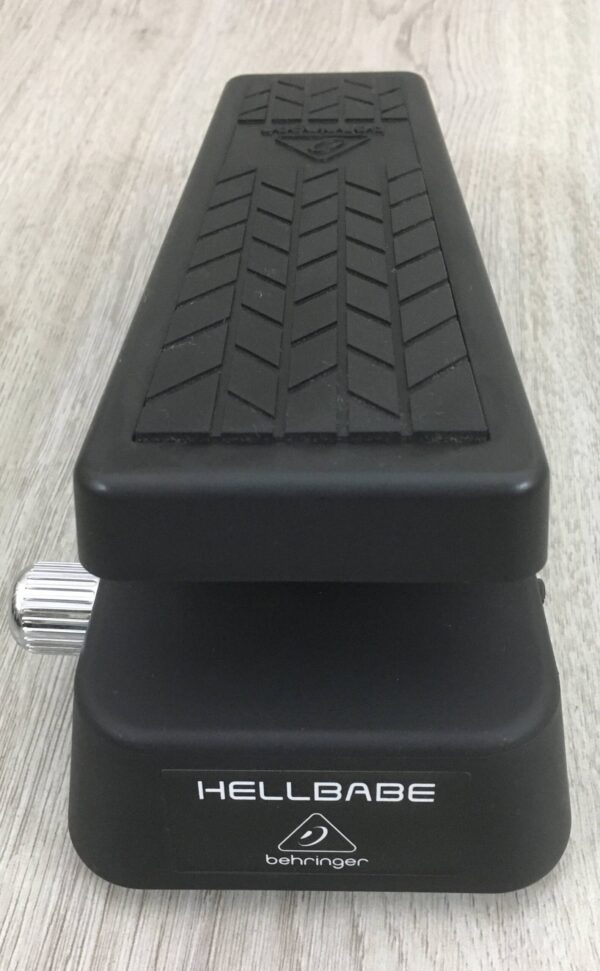 Behringer HELL BABE HB01