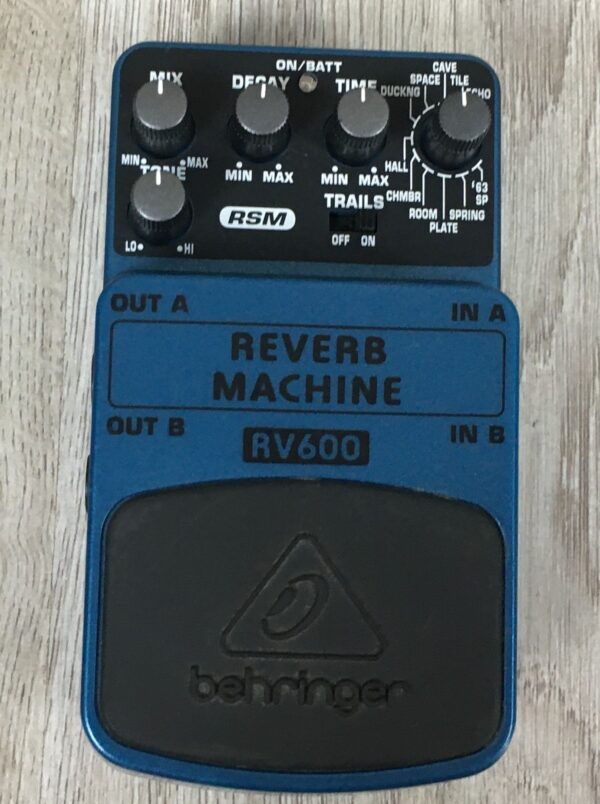 Behringer RV600 Reverb Machine