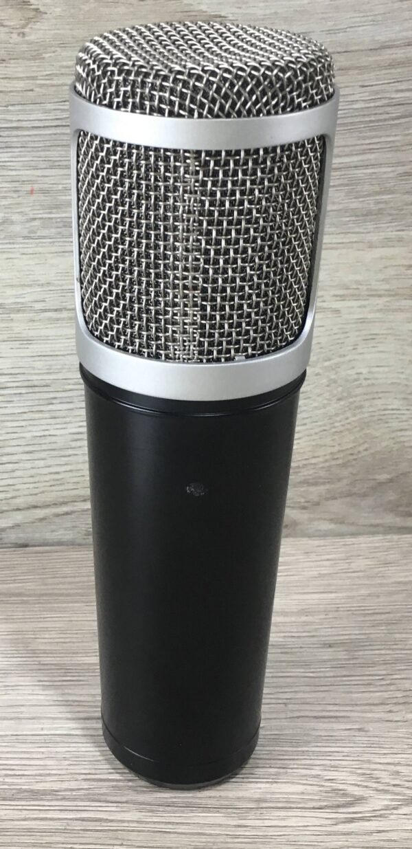Behringer T47 Microfono Valvolare