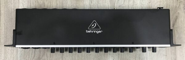 Behringer U-phoria UMC 1820