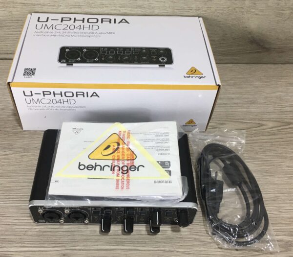Behringer U-Phoria UMC204HD