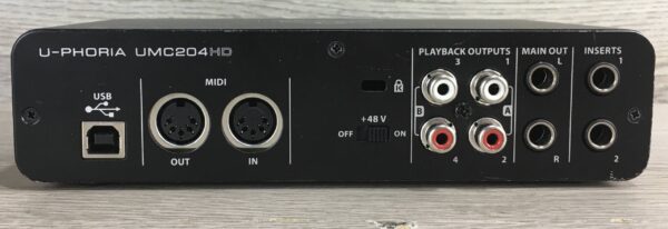 Behringer U-Phoria UMC204HD