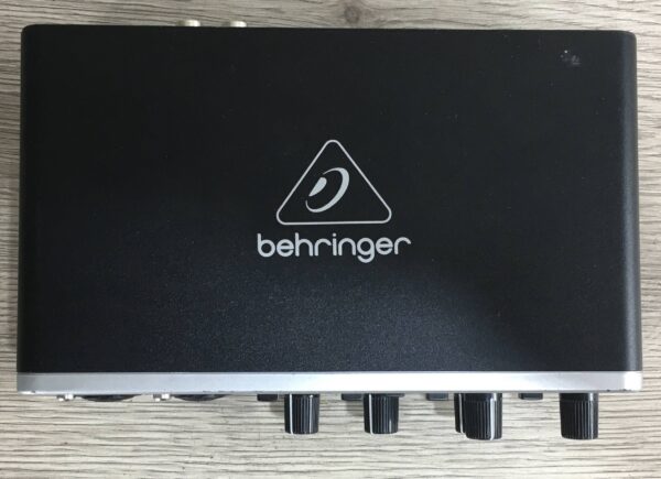 Behringer U-Phoria UMC204HD