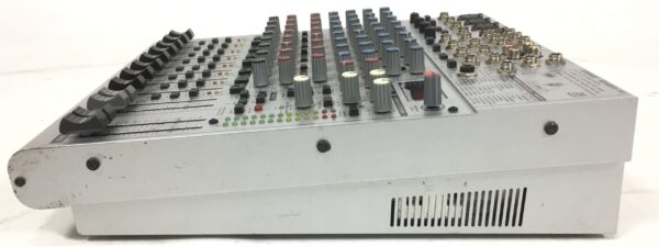 Behringer UB1622-Fx Pro