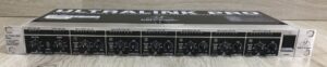 Behringer Ultralink Pro MX882